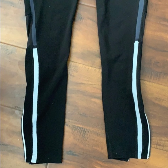 OLD Navy Active Exercise Work Out Leggings Pants - Picture 3 of 5
